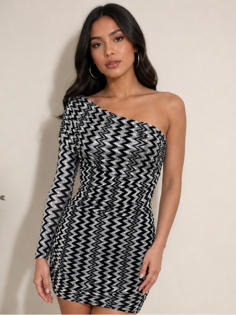 Trac One Sleeve Black and Silver Print Dress​​